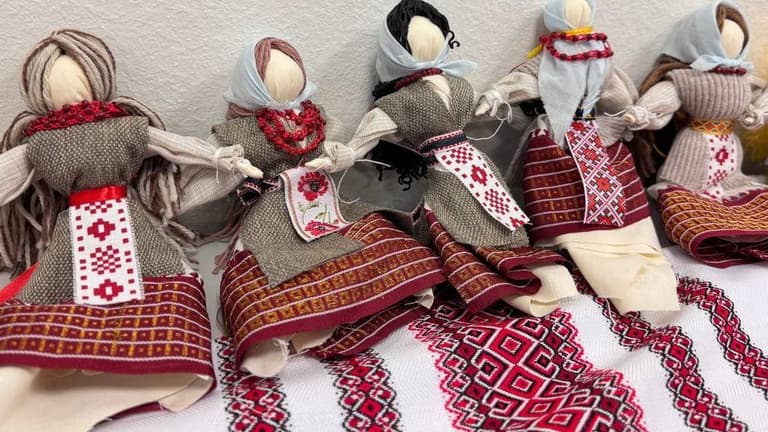родинна лялька